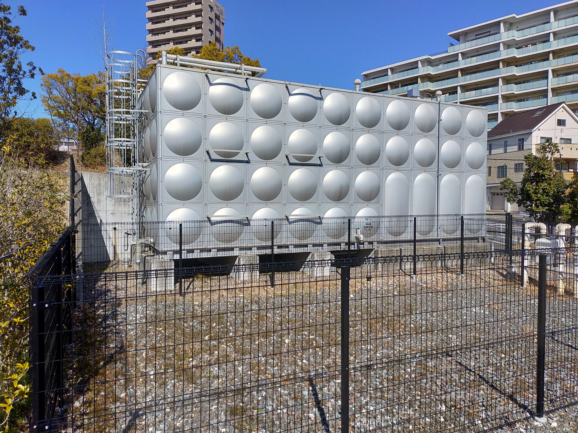 貯水槽